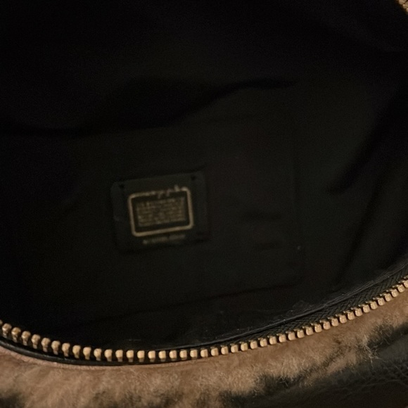 Coach - Picture 10 of 10